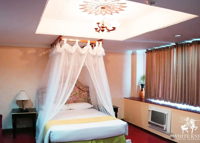 White Knight Hotel Intramuros